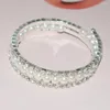 Braccialetto con strass pieno di strass Perla Bracciale aperto Gioielli da donna romantici scintillanti multistrato di cristallo da sposa