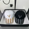 Ball Caps Designer Baseball Cap chapeaux Luxury Boys Out Sports Driving Baseball Dames Party Fashion Duck Duck Tongue Cent Chapeau de lettre Beaucoup Styles POUR CHOISIR 6HV6