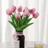 Kwiaty dekoracyjne 5pcs pu tulip sztuczny kwiat prawdziwy dotyk bukiet fałszywy do dekoracji ślubnej wystroju imprezy domowej