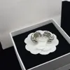 Pendientes de diamantes semiredondos Pendientes de oro de diseñador para mujer Fiesta de diseñador Regalo de aniversario de boda Pendientes de aro de diseñador Joyería de moda pulida de primera calidad