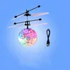 Mini mini shinning led drone luz de cristal de cristal indução quadcopter aeronave drone voador bola helicóptero infantil brinquedos