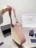 Borsa di paglia di design Borse a tracolla di lusso Borse tessute Borse classiche con patta Hobo Borsa da spiaggia Borsa in pelle all'uncinetto Marchio di moda Lady Borsa a mano all'ingrosso Borsa ascellare