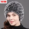 Russo inverno vera pelliccia cappello da neve donne fatte a mano a maglia vera pelliccia di coniglio Rex Skullies Cap caldo morbido Rex Rabbit Fur Beanies234059246i