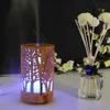 Luchtbevochtigers 200 ml Ultrasone luchtbevochtiger Bos Aroma Essentiële Diffuser Hallow Houtnerf Kleur LED Aromatherapie Humidificador