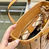 Luxury Tote Bag Fashion Shopping Handbags with Dog Pendant Leather Totes Women Shoulder Bags Lady Handbag