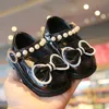 First Walkers Frühling Sommer Baby Mädchen Schuhe Schwarz Weiß Süße und Niedliche Kleinkind Mary Janes Schuhe für Kleinkind Schöne Kristall Schuhe Kind F11191 230614