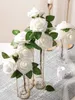 Flores decorativas artificiais 25/50 peças, rosas falsas brancas com haste para buquês de casamento faça você mesmo, festa de chá de bebê, decoração de casa