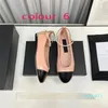 2023 حذاء Designer Ballet Shoe Spring Autumn Pearl Gold Chain Fashion New Flat Boat Shoe Lady Lazy Dance Laiders Black Women Shoes Size 34-41-42