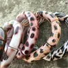 Pulseras con abalorios FishSheep, brazaletes apilables de acrílico con estampado de leopardo Vintage para mujer, pulsera elástica de resina, regalo de joyería de moda 2023