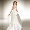 Bröllopsklänning sodigne en linje med fickspets full ärmar satin boho klänningar upp modern brud