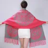 Halsdukar poncho capes vinter halsduk kvinnor tröja batwing långärmad retro tofsel lös femme explosion mantel stickning netto röd filt