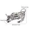 Dekorativa föremål Figurer Harts Golden Wall Street Bull Statues Modern Ox för Hem Officiell bordsskiva Dekor Tillbehör Neat Sculpture 230614