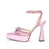 2023 Summer Platform Sandaler Bow Tie Crystal Bow Tie Gladiators Womens Pumpar