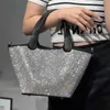 2023 Nouveau sac seau incrusté de diamants pour femmes Bling sac à main de haute qualité, petit panier de légumes du marché, sac à bandoulière à une épaule 230615