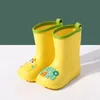 Bottes enfants bottes de pluie mignon classique imperméable enfants chaussures PVC bottes de pluie enfants bébé dessin animé dinosaure chaussures d'eau antidérapantes 230614