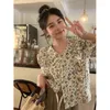 Women's Blouses Korejepo Flower Short Sleeve Shirt Women's Summer French Sweet Age Reducing Chic V-neck Top Casual Versatile Simplicity