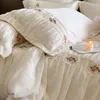 Sängkläder sätter 800TC Lyocell Fiber Soft Silky French Princess Style Rose Flowers Brodery Pleat Däcke Cover Set Bed Sheet Pillow Cases