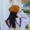 Bérets Harajuku velours côtelé béret chapeaux femmes fille Vintage artiste peintre chapeau hiver automne broderie K laine casquette octogonale ajuster Z0616