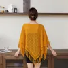 Foulards Automne Hiver Crochet Châle Écharpe Femmes Holow Out Tricoté Triangulaire Poncho Pashmina Avec Gland