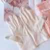 Fem fingrar handskar kvinnors sommaris silkespets anti ultraviolett tunn elbil som kör anti skid andas cool solskydd 230615