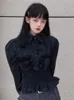 Kvinnors blusar gotiska långärmade grödor toppar kvinnor veckade ruffle lapptäcke damer y2k vintage blusa de moda tunika koreanska skjortor 2023