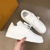 Designer casual skor män abloh sneakers virgil 1s 1 kalvskinn läder tränare vit grön röd brev överlägg plattform låga sneakers