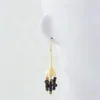Boucles d'oreilles pendantes Une paire de boucles d'oreilles en laiton plaqué or et perles de verre tchèques (BE1031)