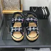 Sandaler pappa rep sandal kvinnor flätade rep sandaler pappa sandaler designer lyxig toppkvalitet platt plattform sandaler beig sommarstrand med box camellia hem j230616