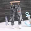 Dżinsy 2023 Spring Fashion Boys Baby Casual Pants Cartoon Letters Kids Elastyczność Jean Boy Spodnie jesień dzieci dżins 17y 230616