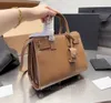 Projektanci luksusu duże portfele TOUTS KARTA UBRY GLAMBSKIN Cross Body Tote Klucz ICarebag Hangbag Karty oryginalna skórzana torba na ramię