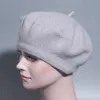 女性用の春と夏の春の暖かい八角形のキャップベレー帽のベレートファッションソリッドベレー帽Bare Chapeu Feminino Boina Bonnet Z0613