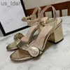 Zapatillas 2023 Moda Sexy Bloque de cuero Tacón Sandalias para mujer Zapatillas de mujer Sandalias de diseñador Zapatos de fiesta de boda Hebilla de cinturón Suela de goma Mulas Verano Bea J230616