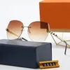 Okulary damskie Designerskie okulary przeciwsłoneczne Klasyczne retro okulary przeciwsłoneczne dla modnych okularów przeciwsłonecznych unisex Plaża z pudełkiem