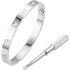Diseñador Charm Light Luxury Carter Casé Generation Classic Screating Steel Bracelet con amor versátil