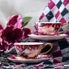 Tazze Piattini Creativo europeo Highgrade Purple Bone China Tazza da caffè e piattino Tazza bordata in oro British Afternoon Tea Party Drinkware