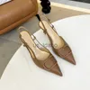 Sandaler Sandaler med högklackar Designers Shoe Paris Dress Classics Women Heels Black Golden Gold Wedding Bottoms J230616