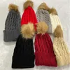 2pcs شتاء القبعات للجنسين للنساء للنساء أزياء بينز جشول شابو حافظ على قبعة دافئة رياضية غير رسمية 7colors الأحمر WH184G