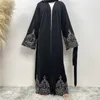 Vêtements ethniques à la mode et dentelle robe brodée musulman casual cardigan longue robe