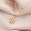 Colar com Pingente de Girassol Simples para Mulheres com Diamante Ins Zircônia Girassol Titânio Fechadura de Aço Osso Corrente de Malha Presente Versátil Vermelho