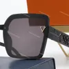 Luxus-Sonnenbrille für Damen, quadratischer Rahmen, schwarze Sonnenbrille, UV-Schutzbrille, Strand, Outdoor, Freizeit, Mode, Sonnenbrille mit Buchstaben, gelbe Box, Großhandel