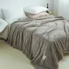 ブランケットノルディックスローブランケットベッドのふわふわした毛布のソファソリッドカラーベッドスプレッド装飾キングサイズフリースブランケットR230616