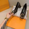 Designer Square Dress Shoes Toe Chunky Heeled High Heels grunt mun Bekväm tryck Autumn Shoes Office Career 4.5cm med ruta 66726 96372