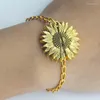 Charm Armbanden Zoete Daisy Bloem Persoonlijkheid Minimalistische Bloemen Parel Armband Vrouwen Party Banket Verklaring Sieraden Gift