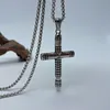 Mens Cross Pendant Necklace Rolo Chain rostfritt stål smycken silver gyllene för vänner .hus.