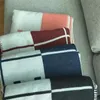 Lettera Coperta in cashmere Imitazione morbida sciarpa di lana Scialle Portatile caldo plaid Divano letto Pile lavorato a maglia Asciugamano Mantello Coperta rosa Migliore qualità