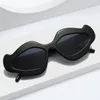 Zonnebril 2023 Y2K Punk Cloud Vrouwen Vlam Zonnebril Voor Dames Trendy Retro 2000's Onregelmatige Eyewear Shades Grappige UV400