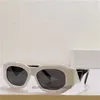 10a Nouvelles lunettes de soleil de design de mode 66W Cat Eye Frame Classic Simple and Popul Style Outdoor UV400 Protection Lunes avec boîte