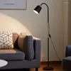 Candeeiros de pé Candeeiro de pé nórdico Luzes de pé LED Decoração Mesa de cabeceira Design de sala de estar Decoração para quartos Iluminação interior