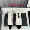 Chaussures habillées Designer Chaussure de ballet Printemps Automne Perle Chaîne en or Mode Nouvelle chaussure bateau plate