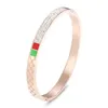 Designers de luxe Bracelet Bracelet en bracelet en zircon blanc 18k bijoux en acier inoxydable plaqué pour les femmes cadeaux